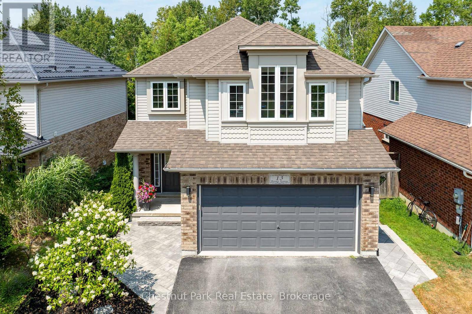 Photo 1 of 13 Brooke Avenue, Collingwood ON