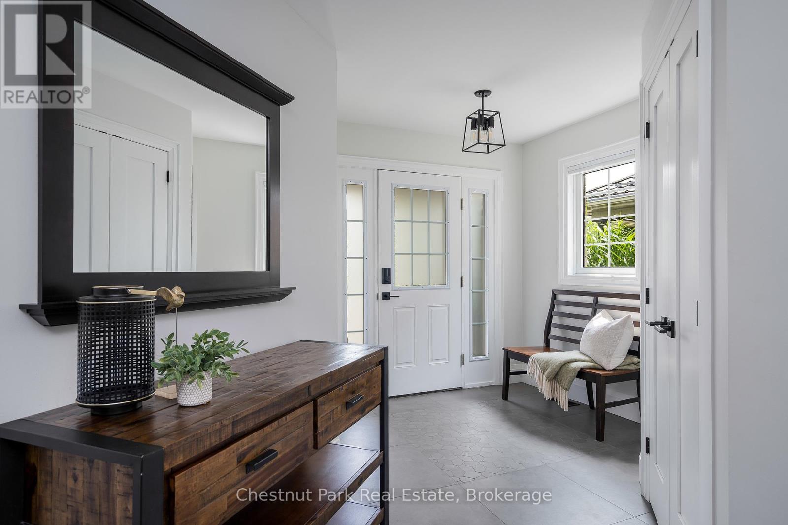 Photo 21 of 13 Brooke Avenue, Collingwood ON