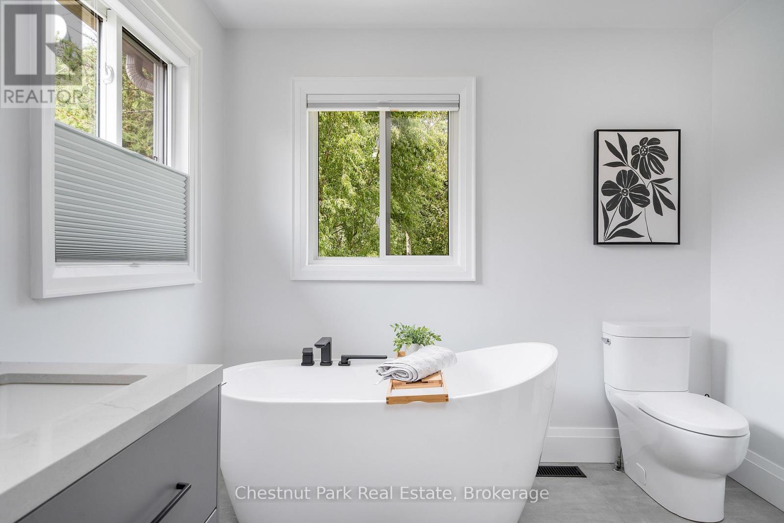Photo 28 of 13 Brooke Avenue, Collingwood ON