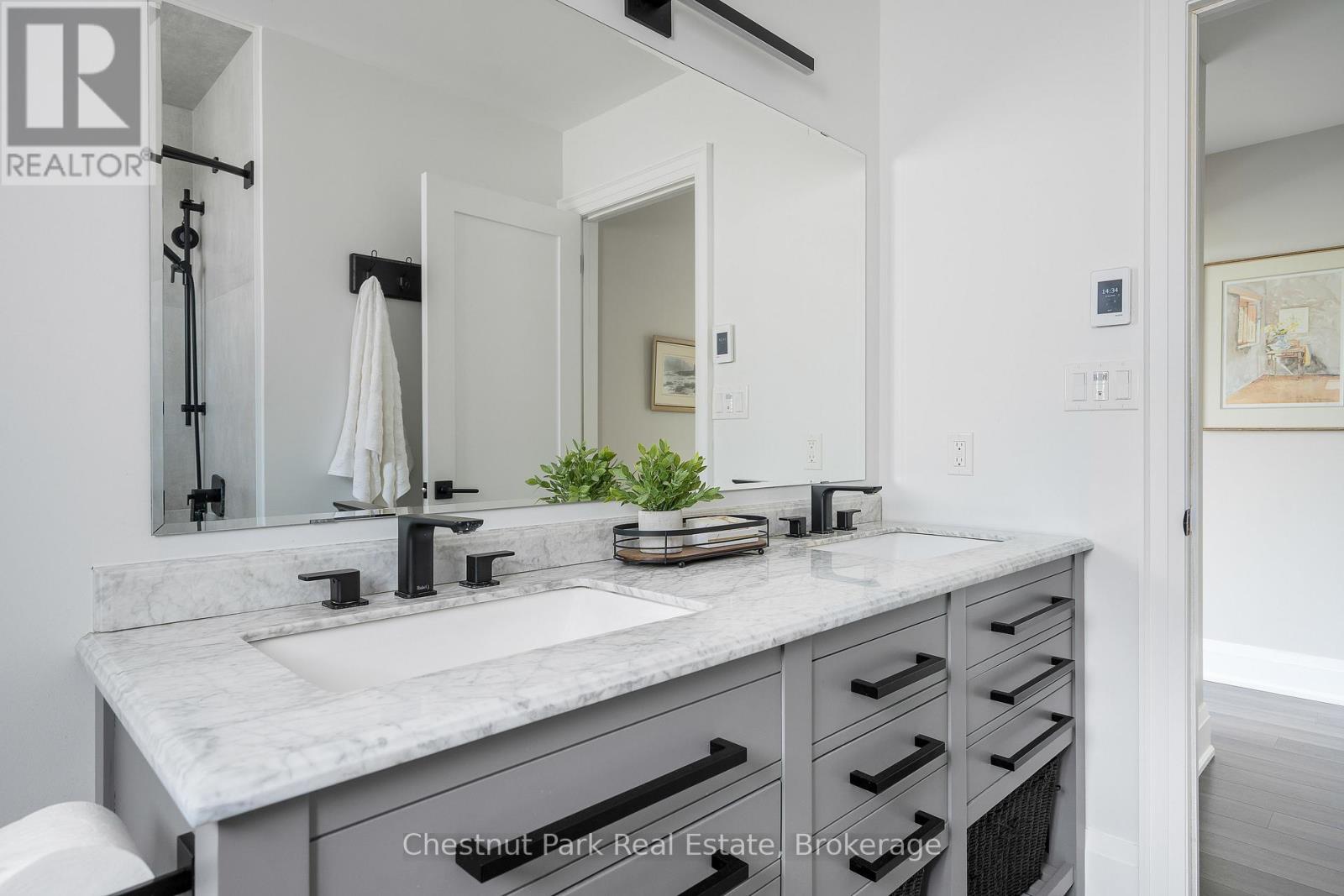 Photo 37 of 13 Brooke Avenue, Collingwood ON