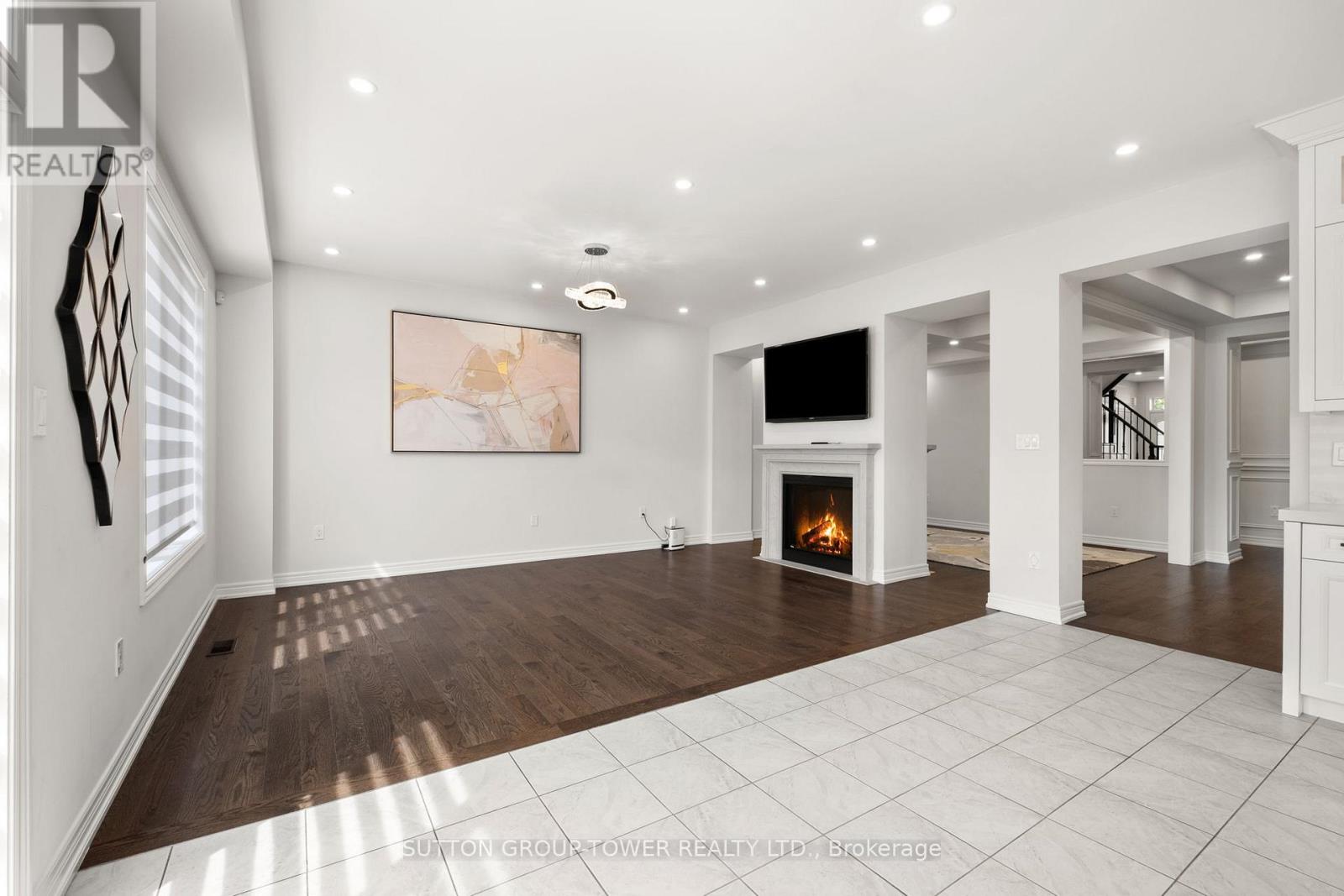 Photo 44 of 10 Alistair Crescent, Vaughan ON