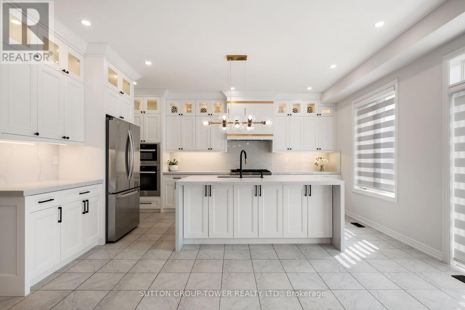 Photo 45 of 10 Alistair Crescent, Vaughan ON