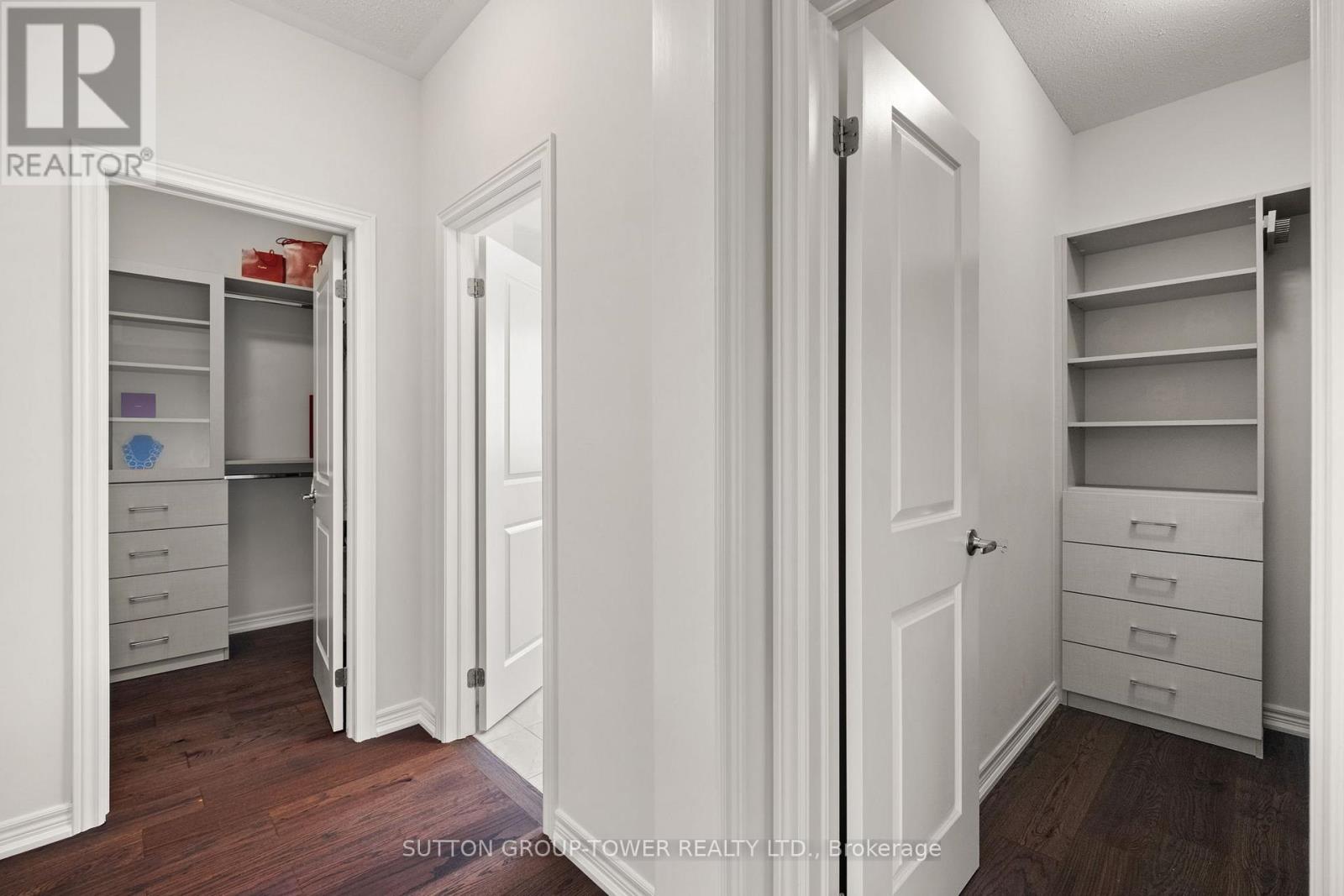 Photo 18 of 10 Alistair Crescent, Vaughan ON