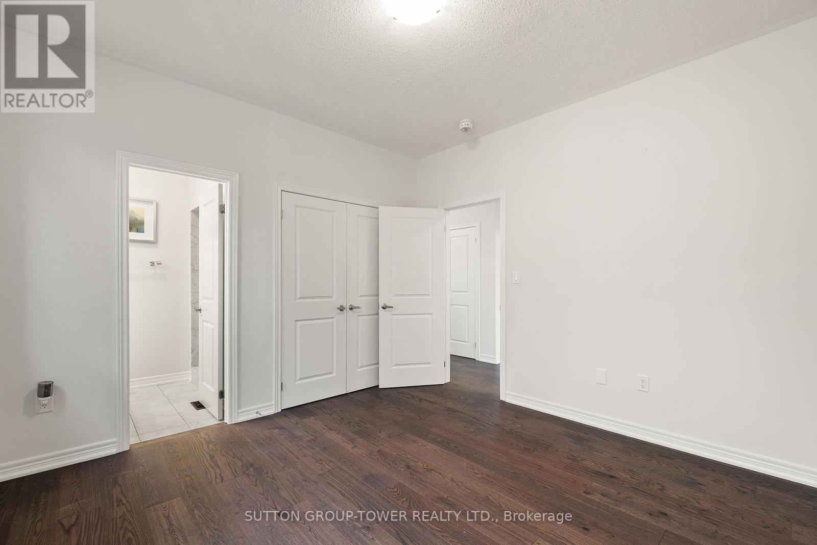 Photo 42 of 10 Alistair Crescent, Vaughan ON