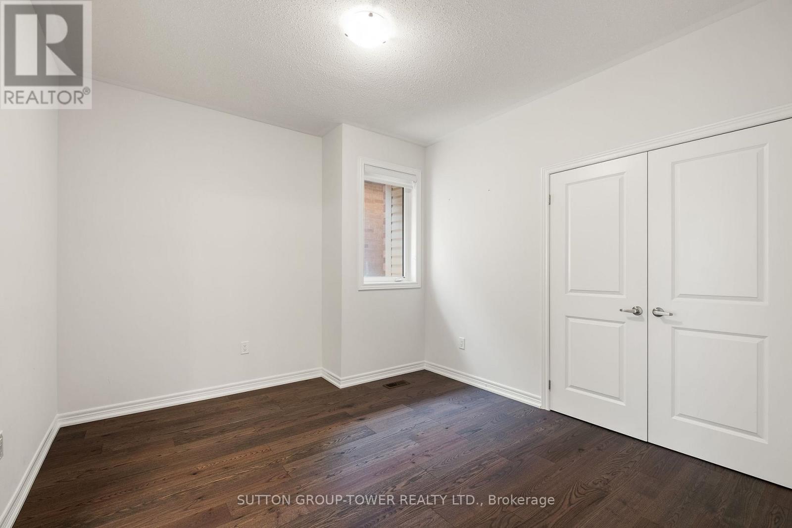 Photo 27 of 10 Alistair Crescent, Vaughan ON