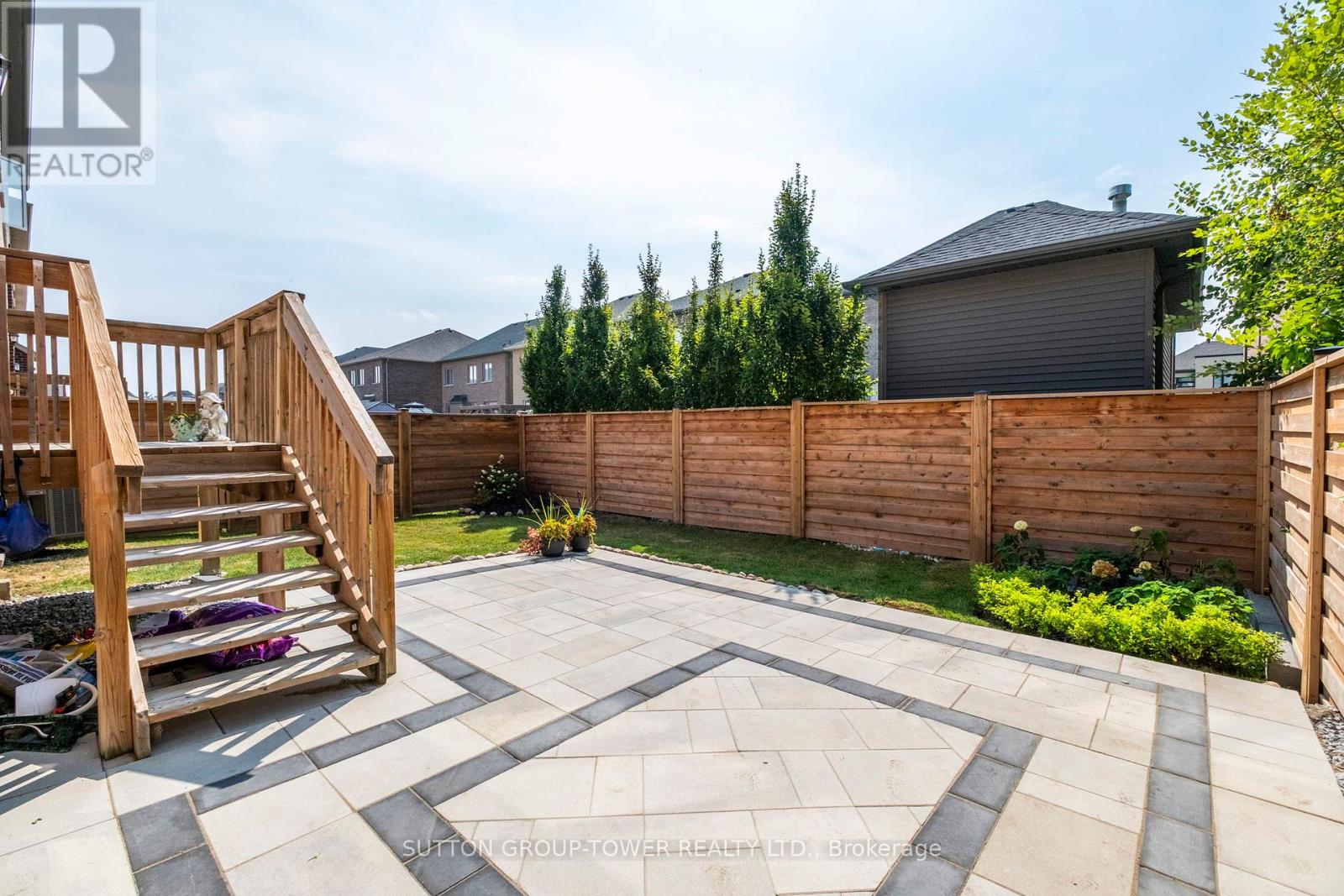 Photo 49 of 10 Alistair Crescent, Vaughan ON