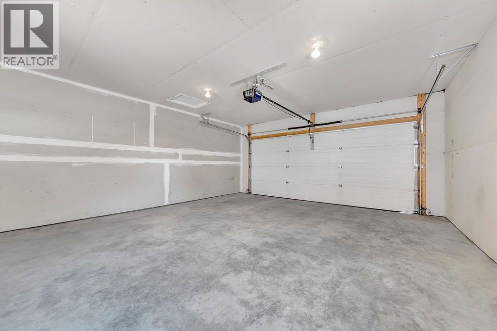 Photo 7 of 2 1820 49 Avenue, Lloydminster SK