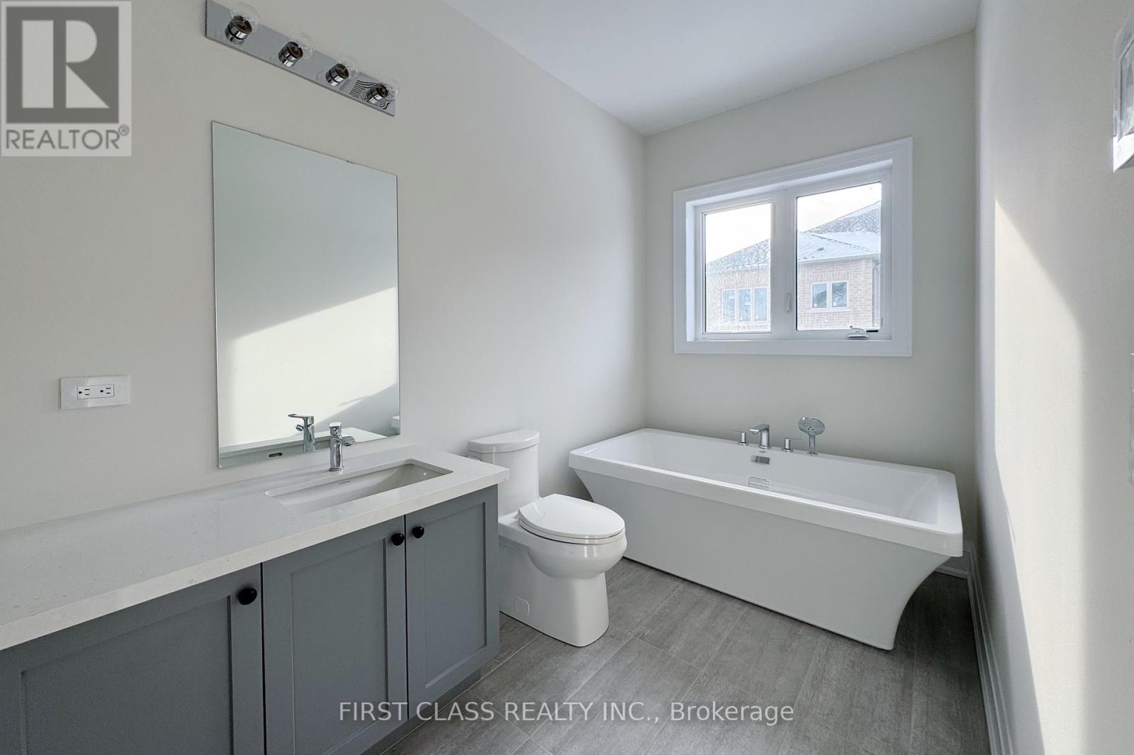 Photo 19 of 9 Schmeltzer Crescent, Richmond Hill ON