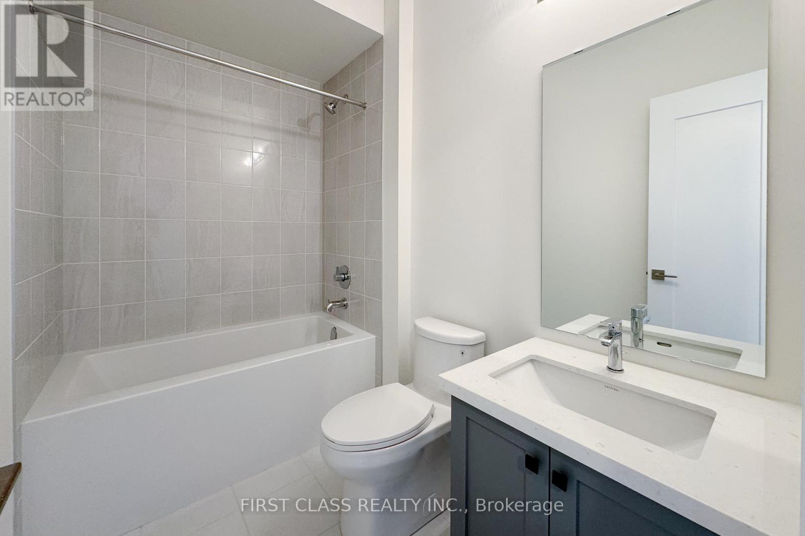 Photo 20 of 9 Schmeltzer Crescent, Richmond Hill ON