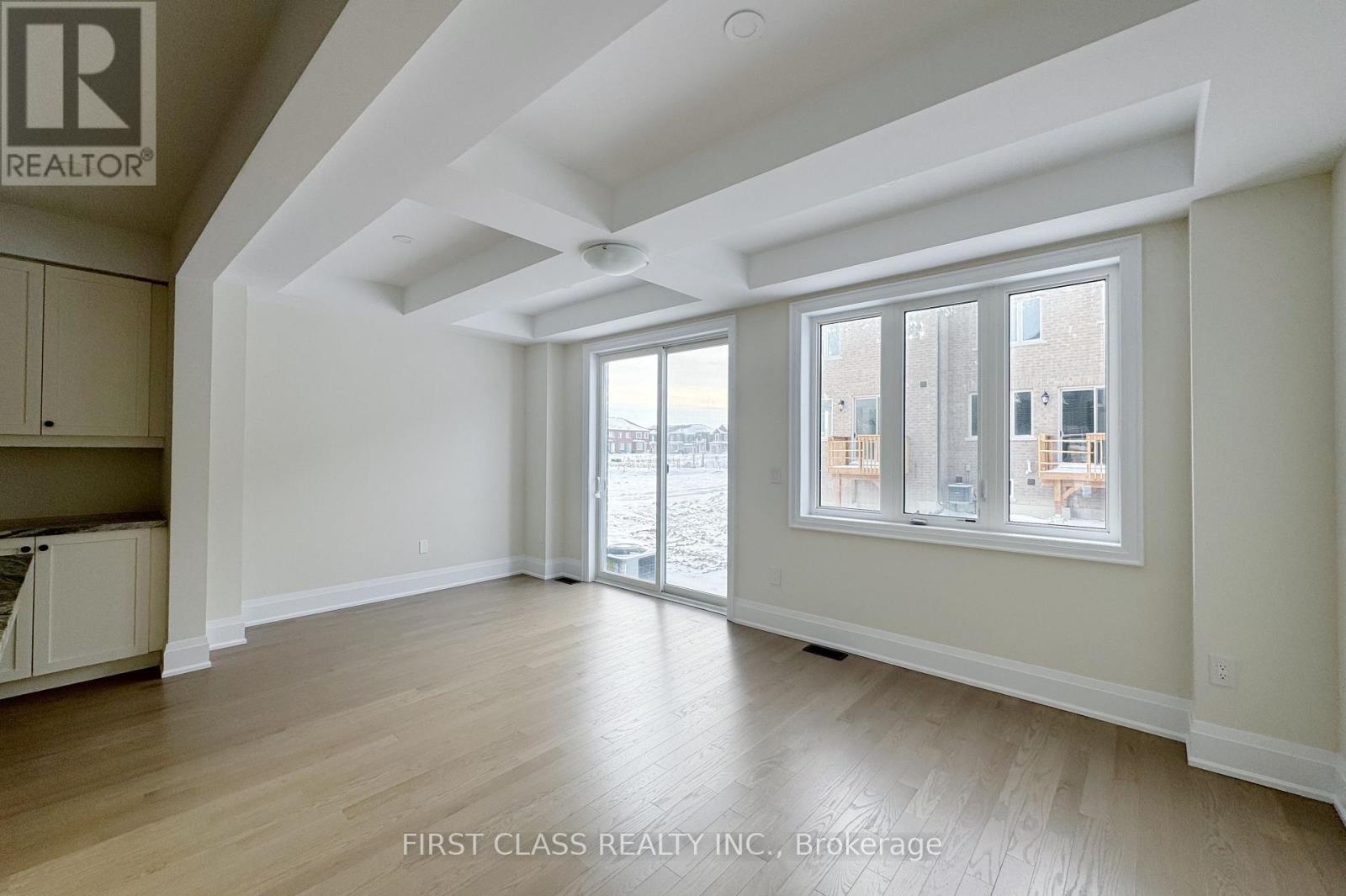 Photo 9 of 9 Schmeltzer Crescent, Richmond Hill ON