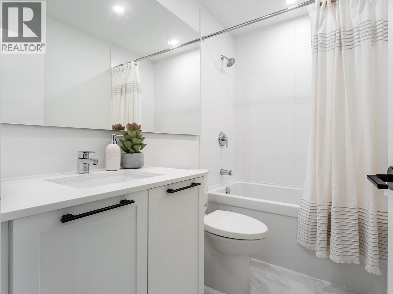 Photo 14 of 148 3529 Baycrest Avenue, Coquitlam BC