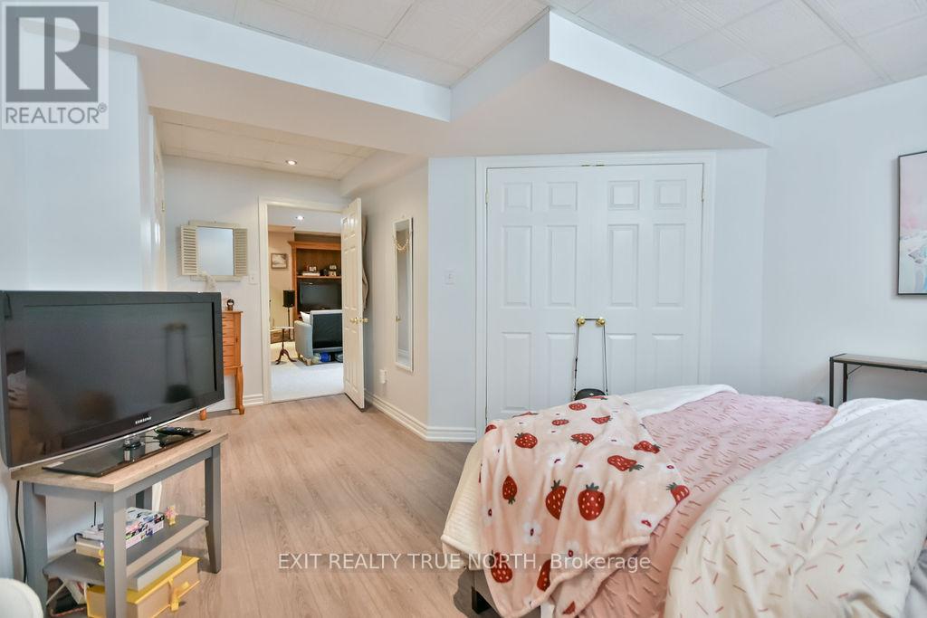 Photo 15 of 5 Newberry Court, Barrie ON