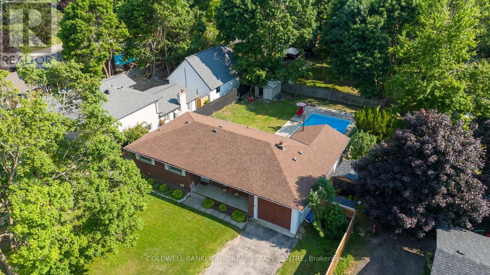 Photo 29 of 40 Springhome Road, Barrie ON