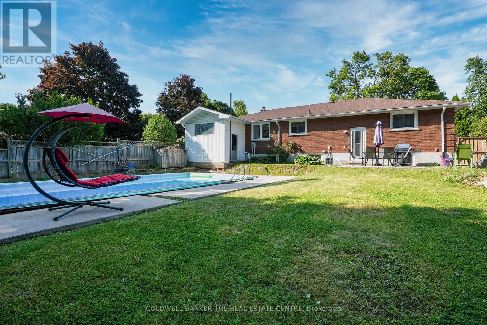 Photo 15 of 40 Springhome Road, Barrie ON
