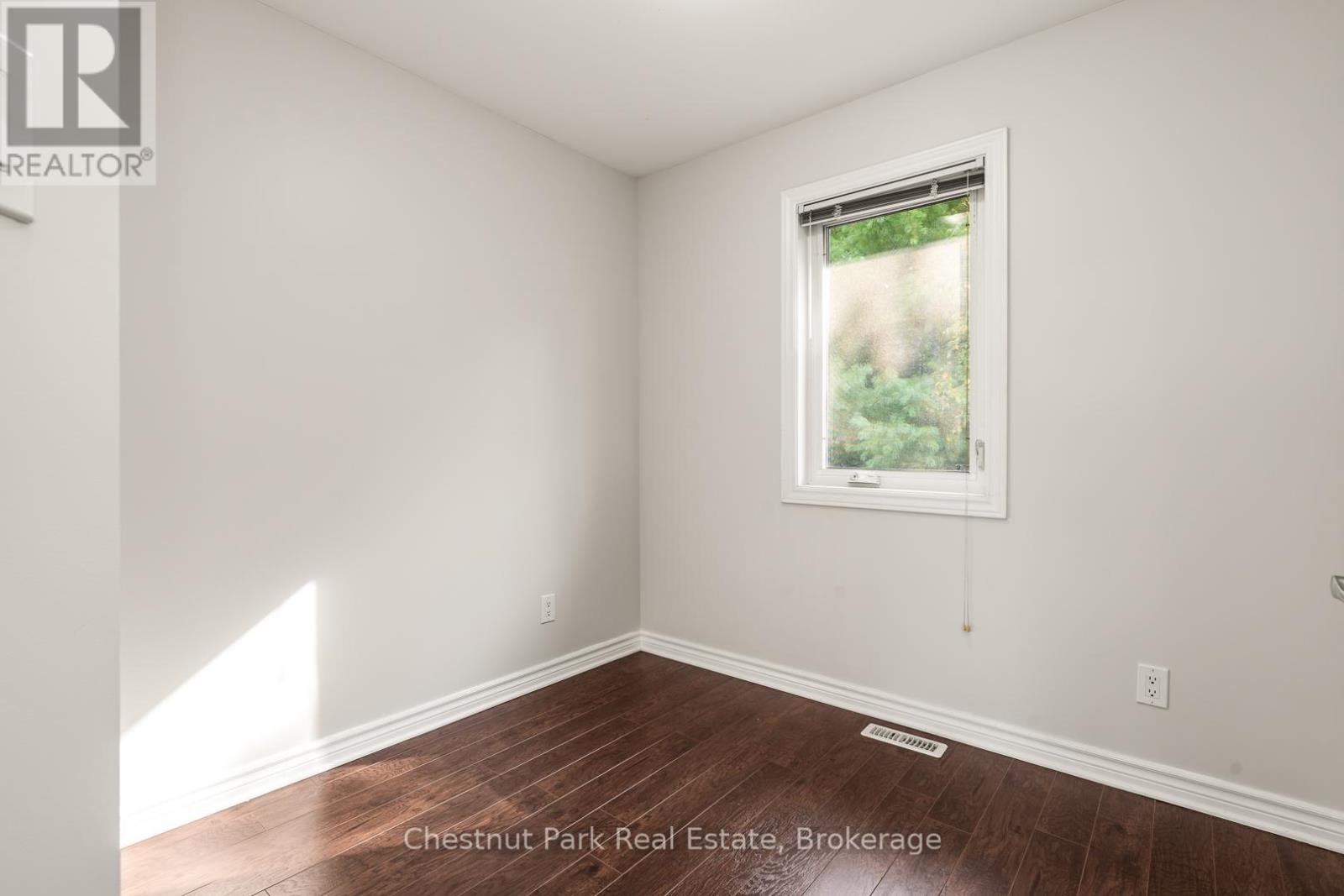 Photo 23 of 13 37 Silver Street, Huntsville ON
