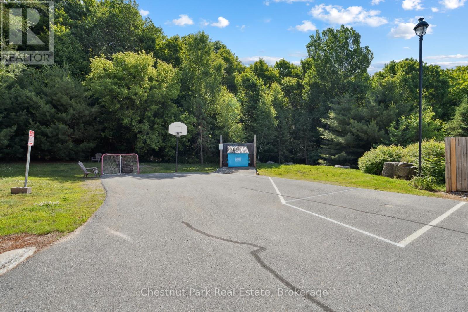 Photo 41 of 13 37 Silver Street, Huntsville ON