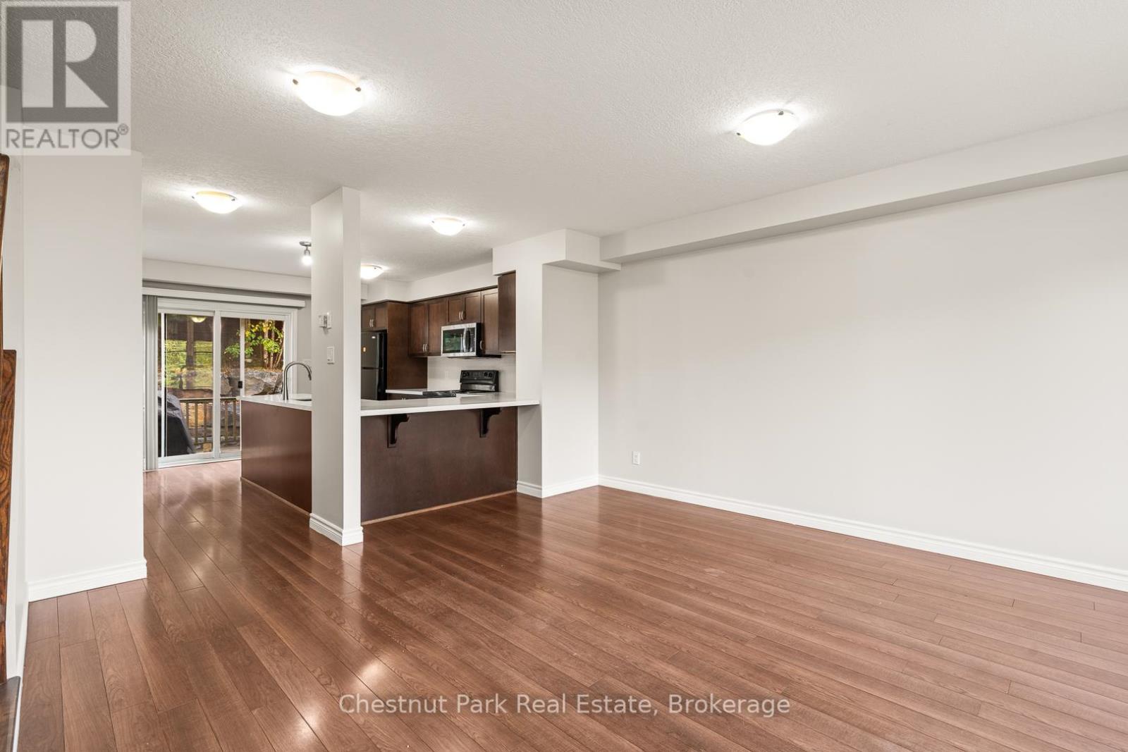 Photo 6 of 13 37 Silver Street, Huntsville ON
