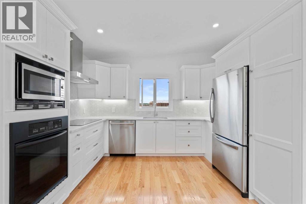 Photo 37 of 5212 33 Street Nw, Calgary AB