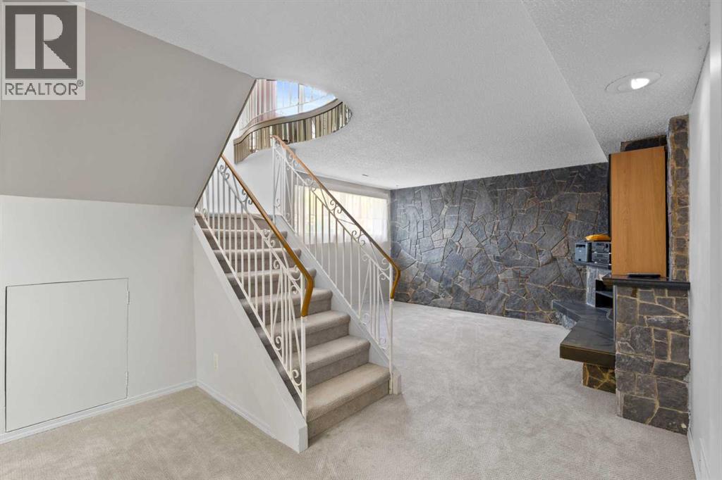 Photo 30 of 5212 33 Street Nw, Calgary AB