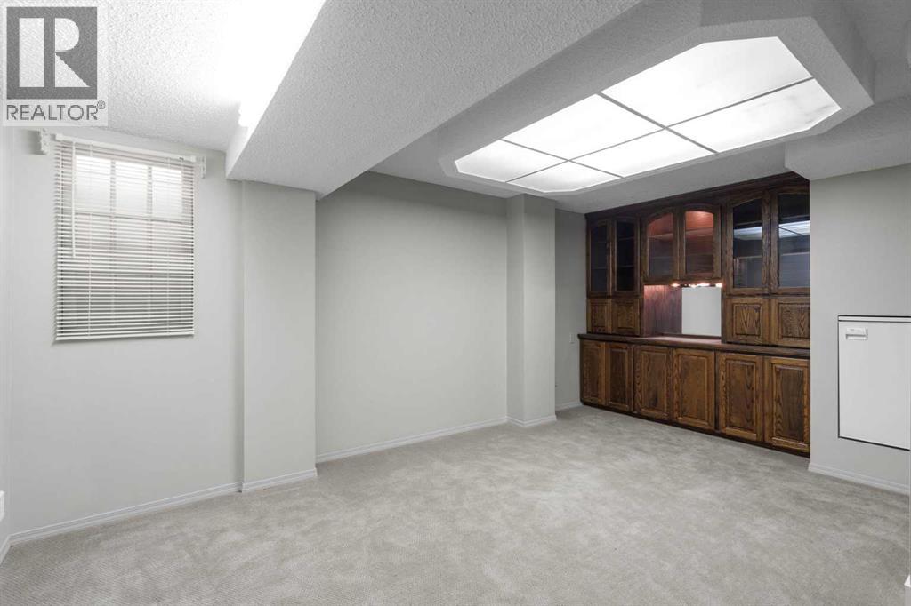 Photo 42 of 5212 33 Street Nw, Calgary AB