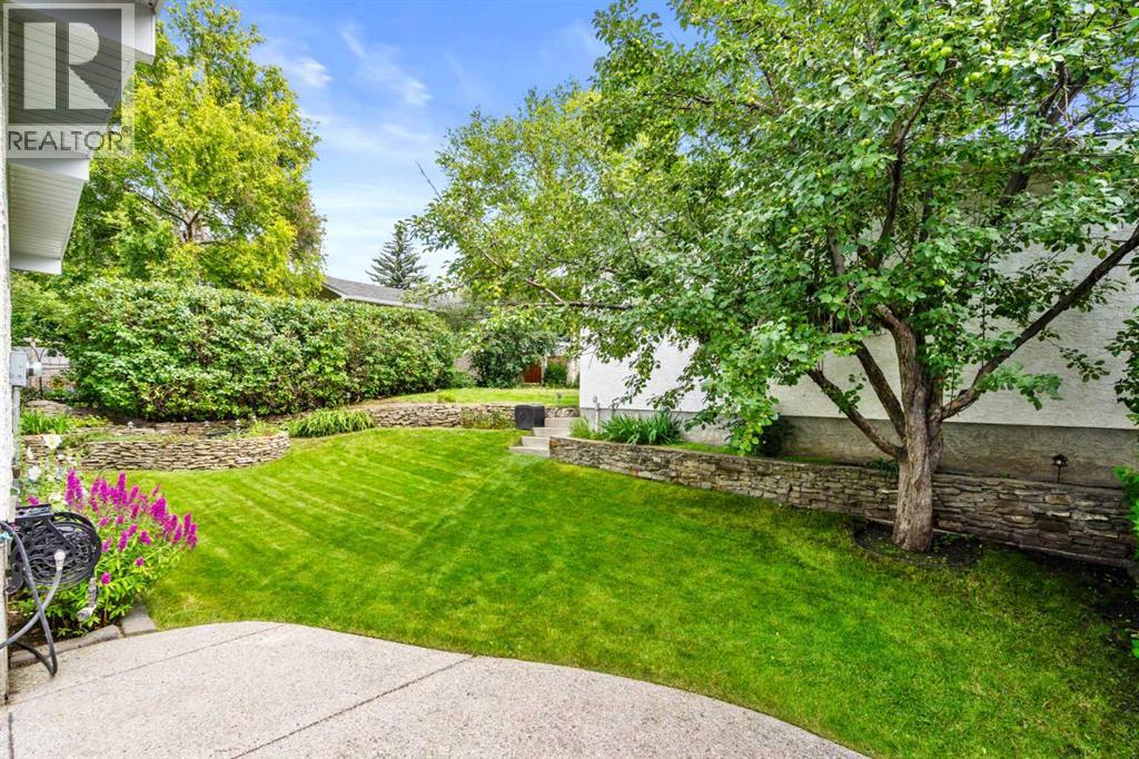 Photo 32 of 5212 33 Street Nw, Calgary AB