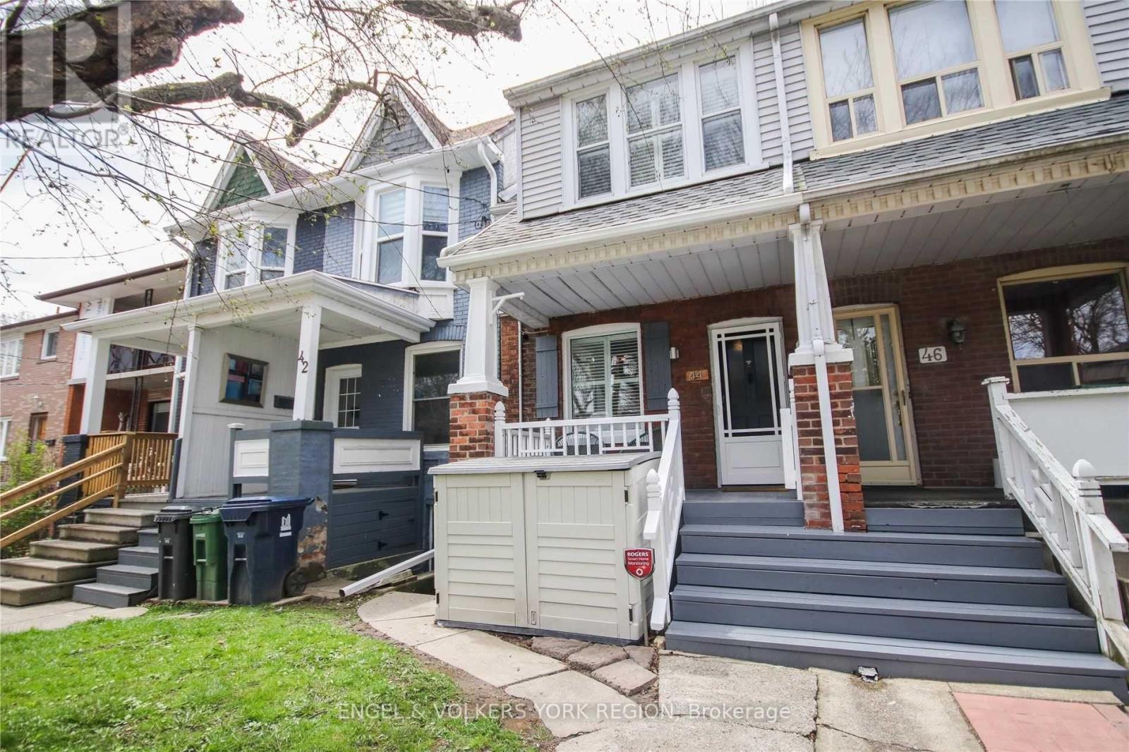 Photo 21 of Main 2nd 44 Rhodes Avenue E, Toronto ON