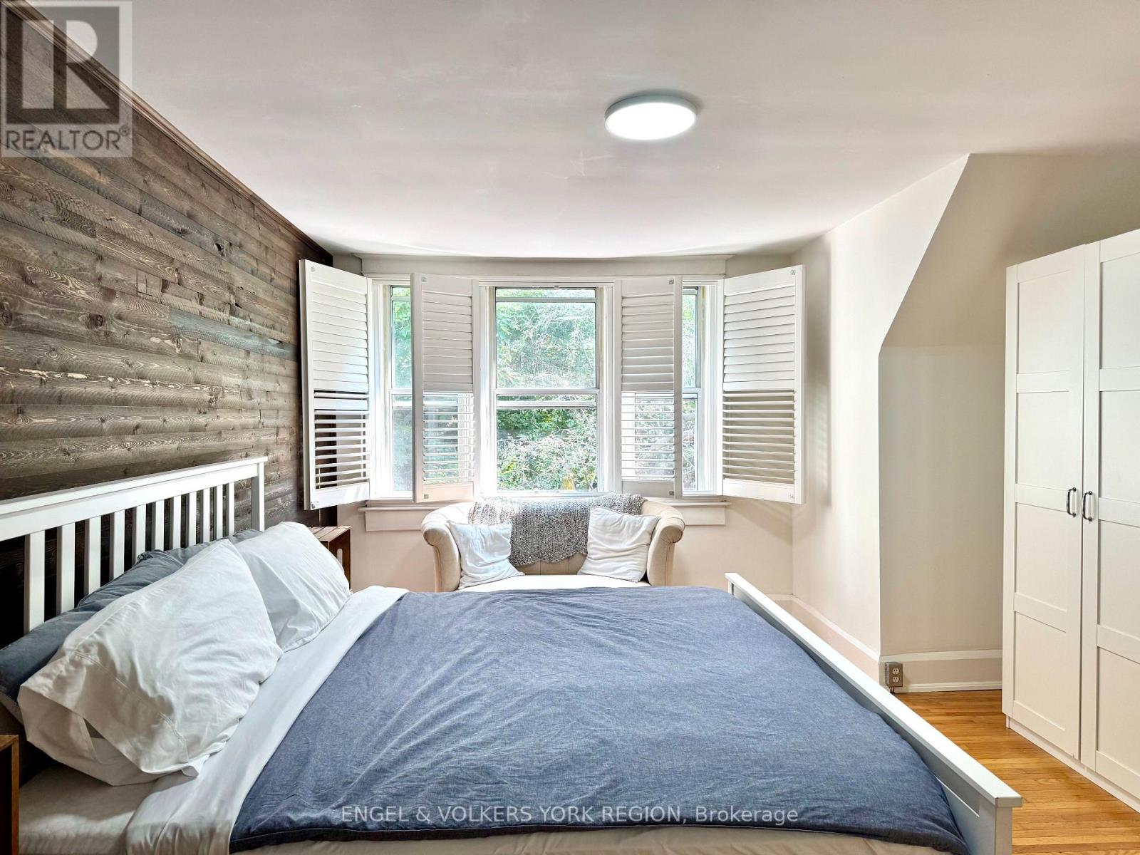 Photo 3 of Main 2nd 44 Rhodes Avenue E, Toronto ON