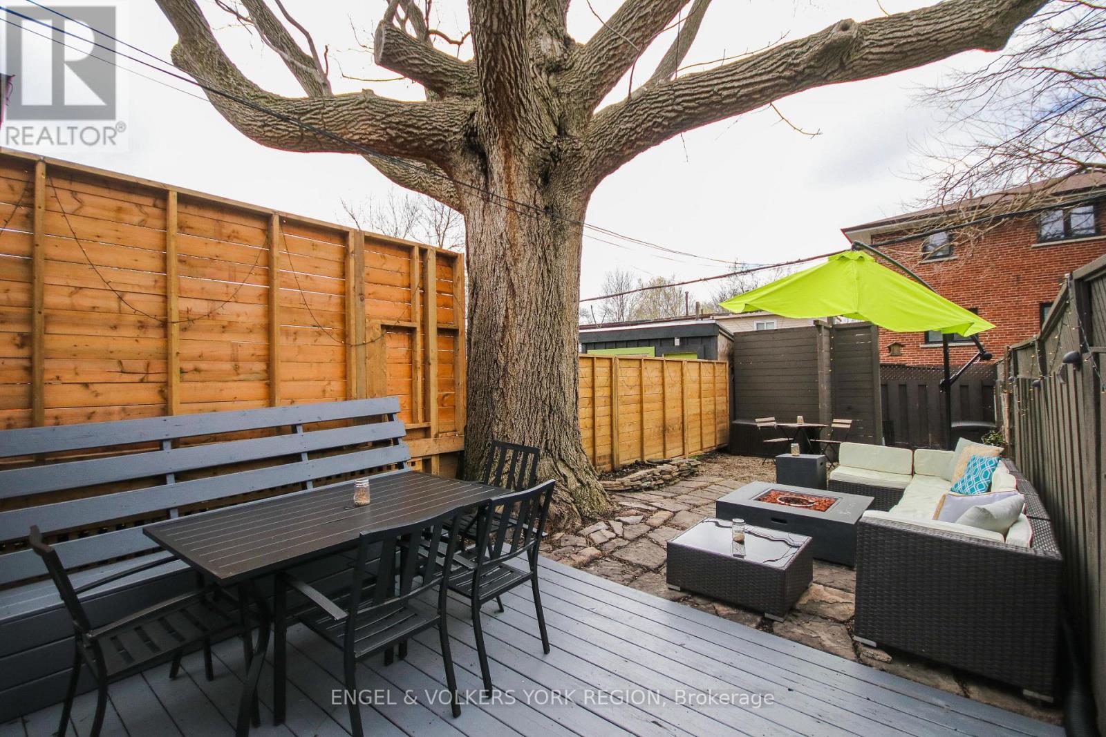 Photo 6 of Main 2nd 44 Rhodes Avenue E, Toronto ON