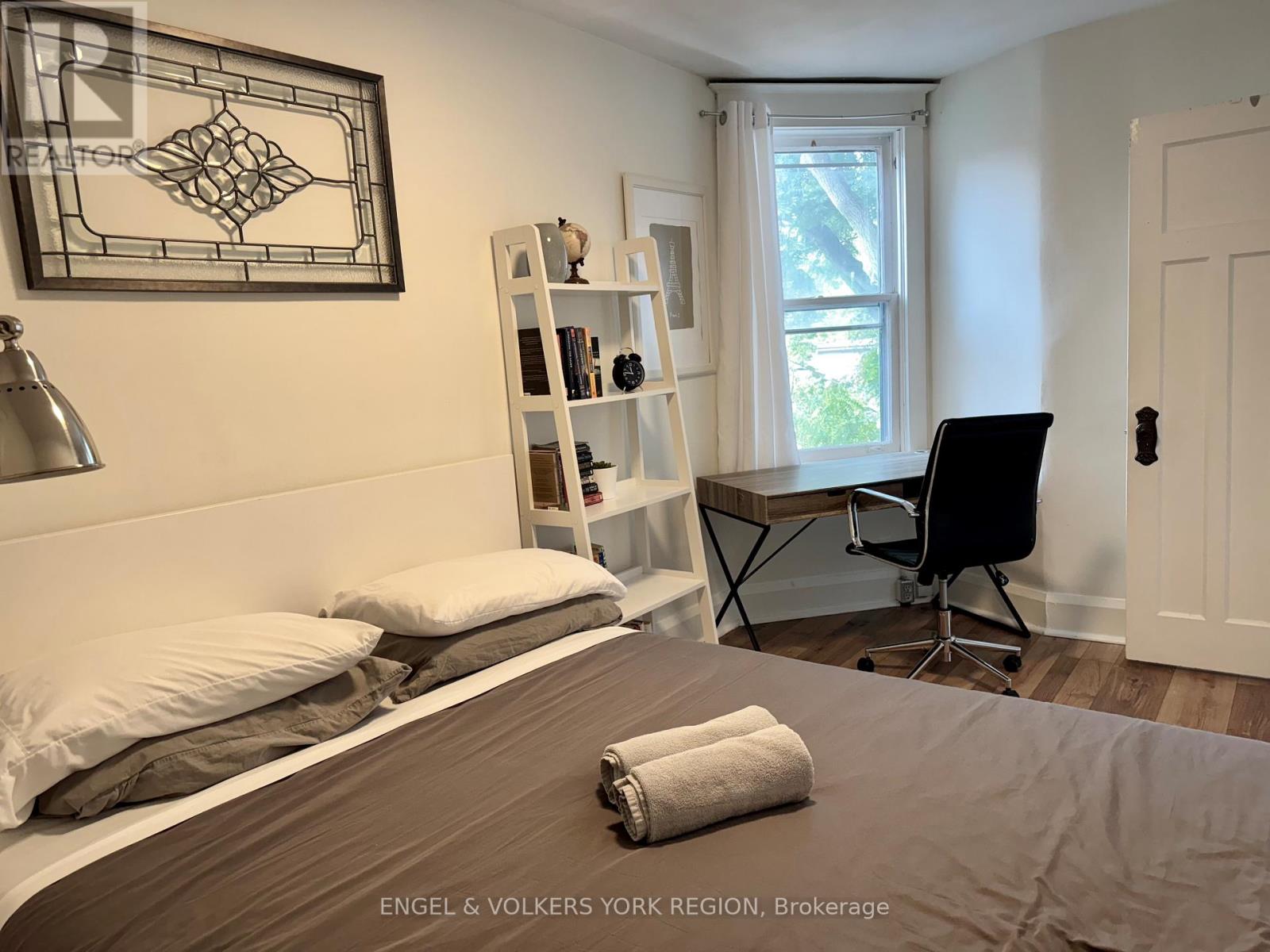 Photo 11 of Main 2nd 44 Rhodes Avenue E, Toronto ON