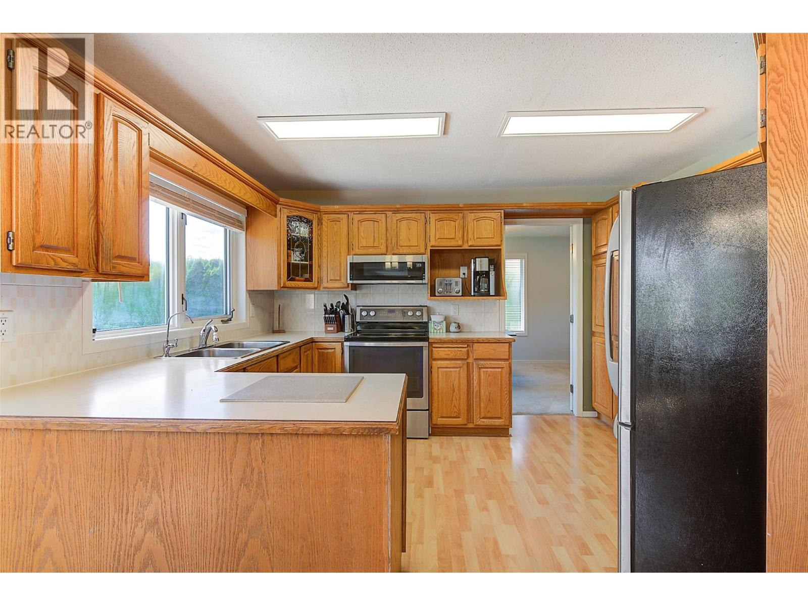  2529 Thacker Drive, West Kelowna