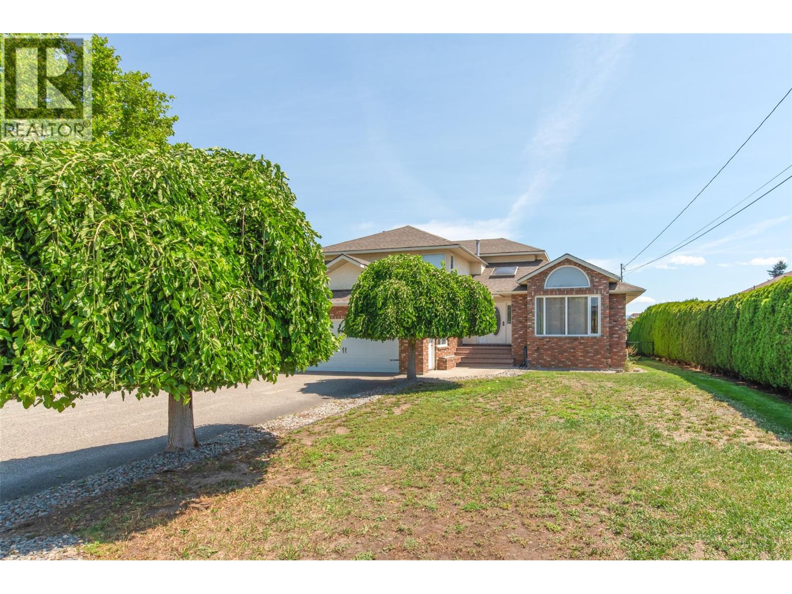  2529 Thacker Drive, West Kelowna
