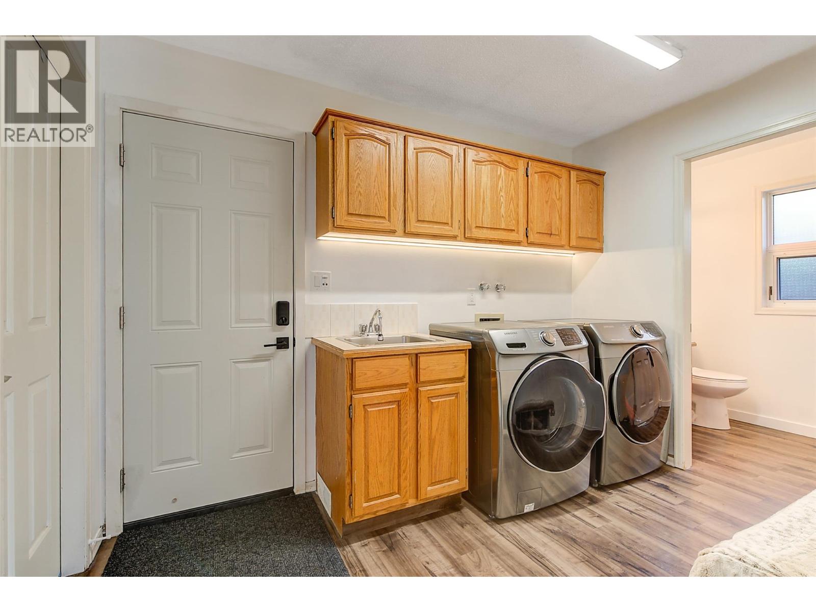  2529 Thacker Drive, West Kelowna