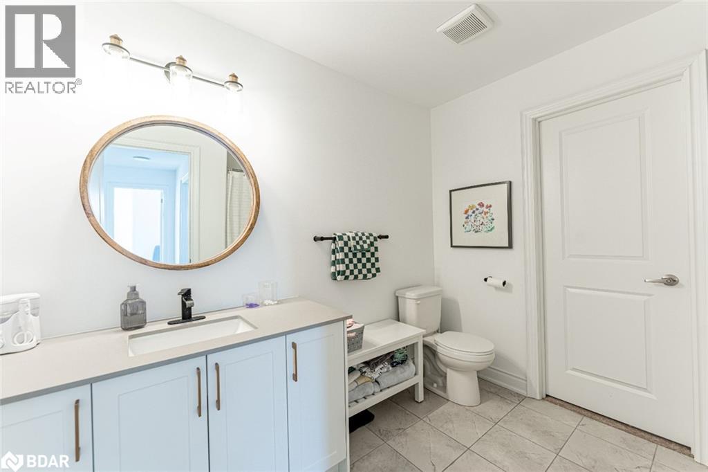 Photo 11 of 48 Hay Lane, Barrie ON