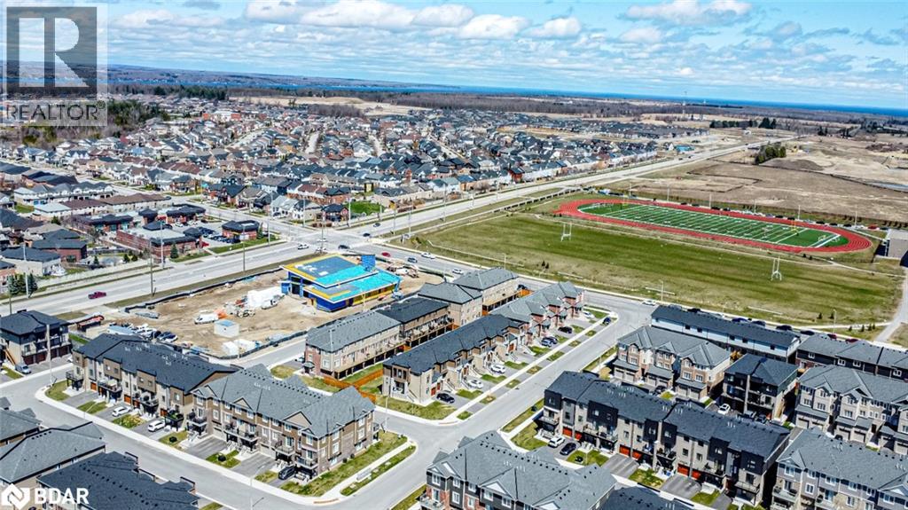 Photo 2 of 48 Hay Lane, Barrie ON