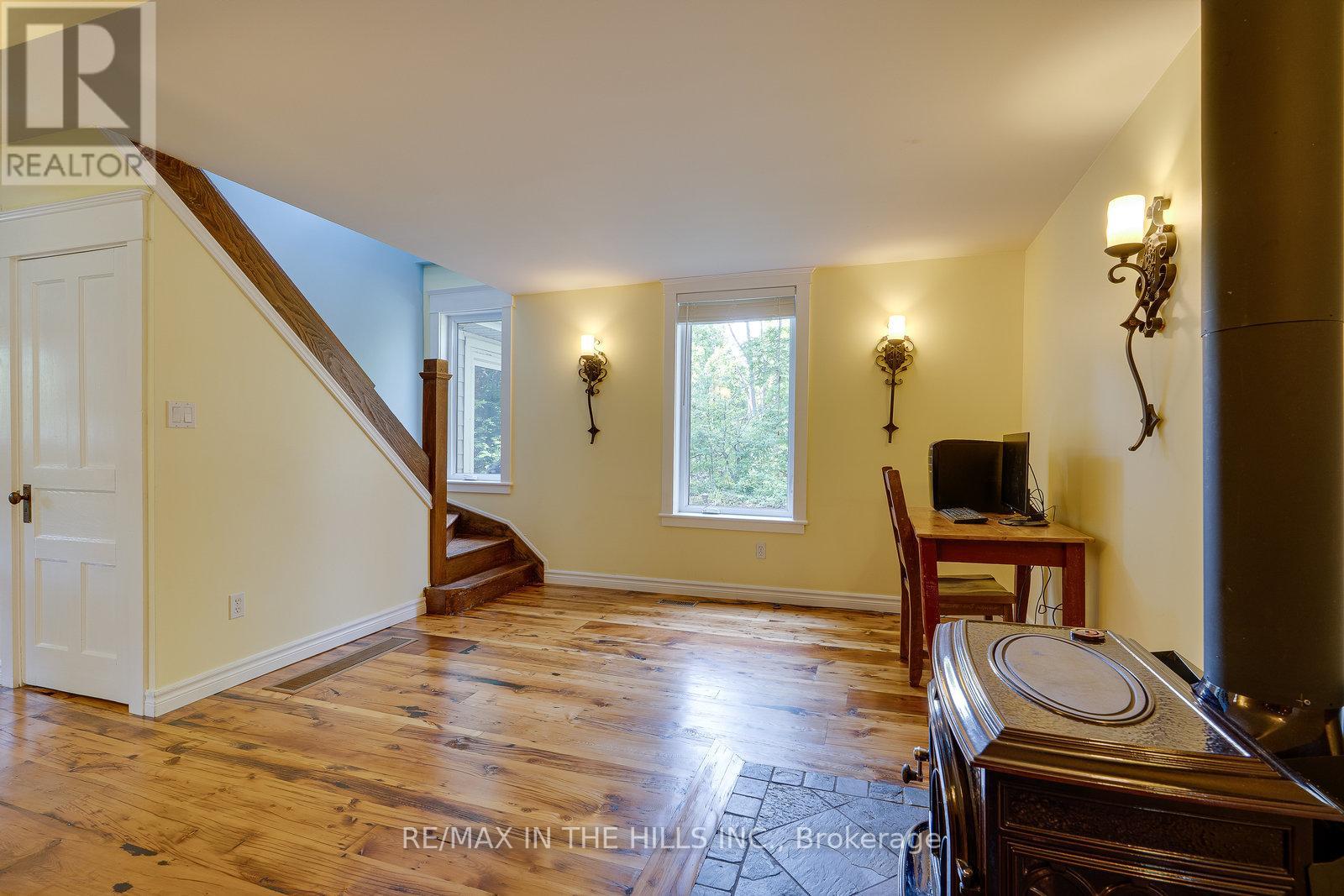 Photo 15 of 2651 Forks Of The Credit Road, Caledon ON