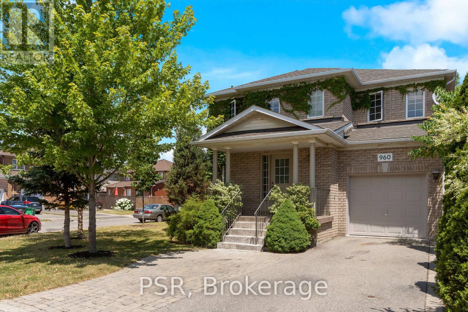 Photo 6 of 960 Fielder Drive, Mississauga ON