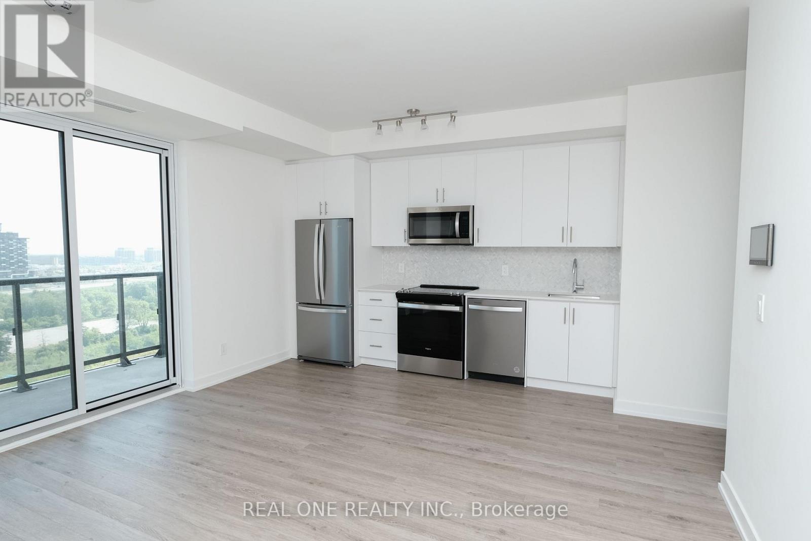 Photo 8 of 1302 335 Wheat Boom Drive, Oakville ON