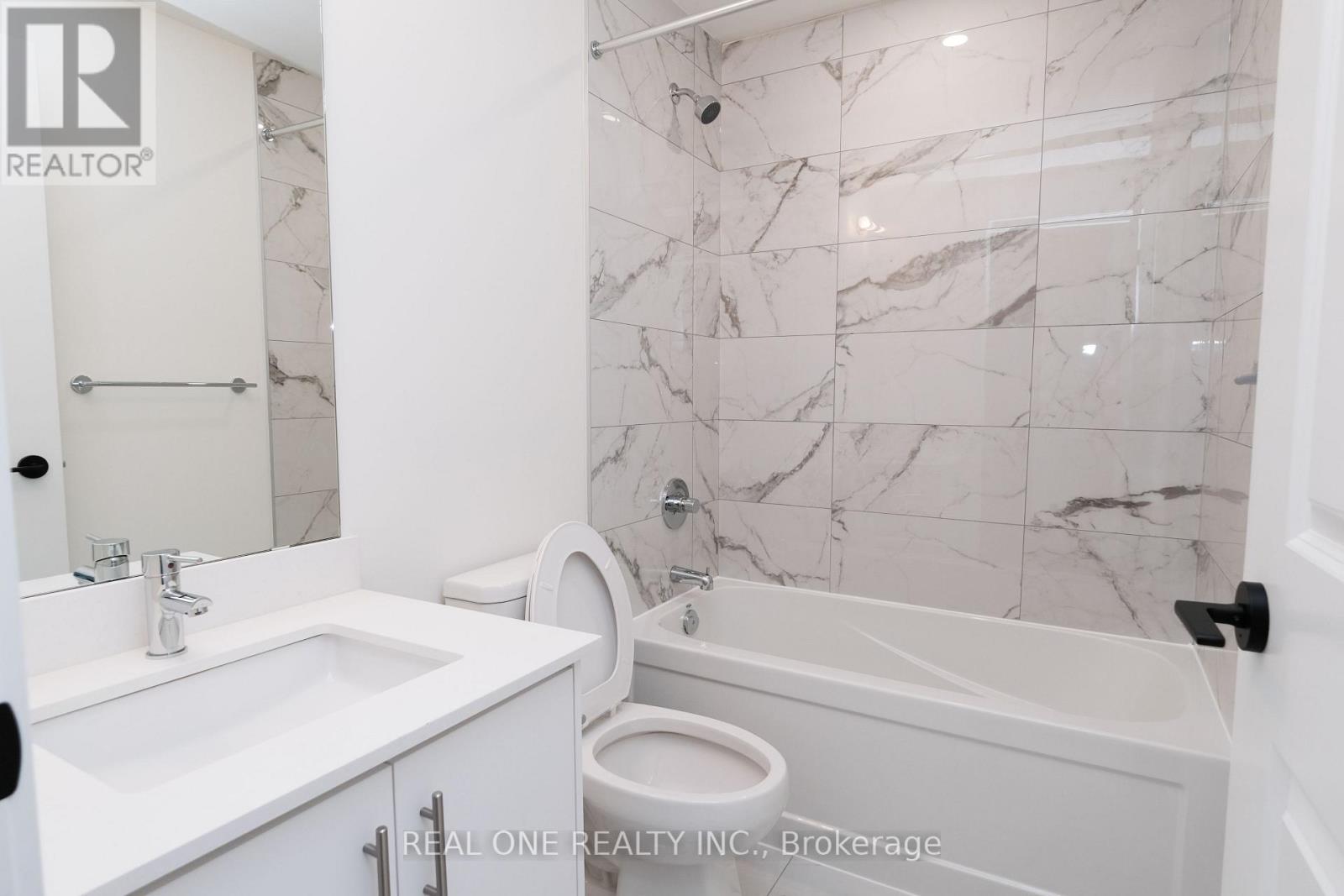 Photo 1 of 1302 335 Wheat Boom Drive, Oakville ON
