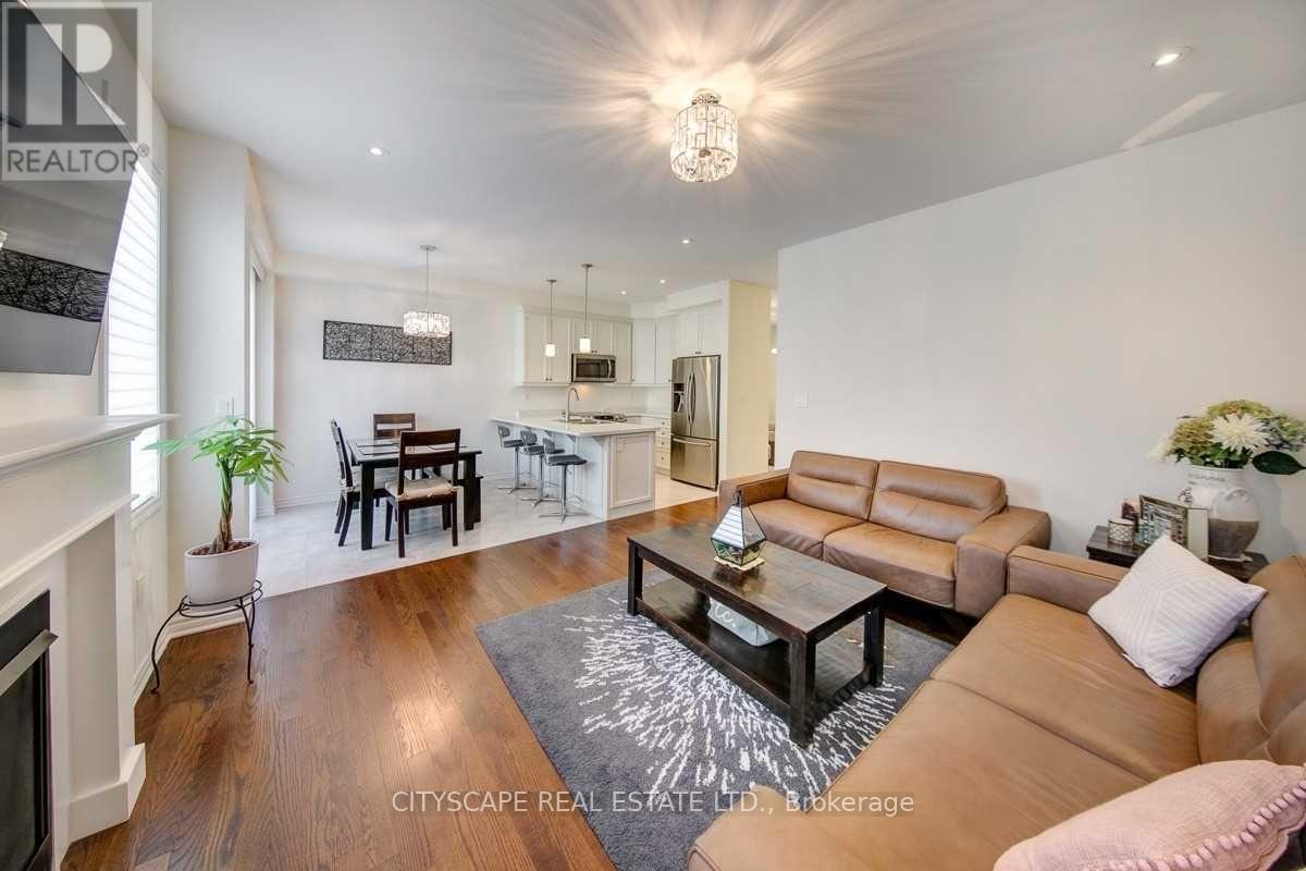 Photo 6 of 141 Hatt Court, Milton ON