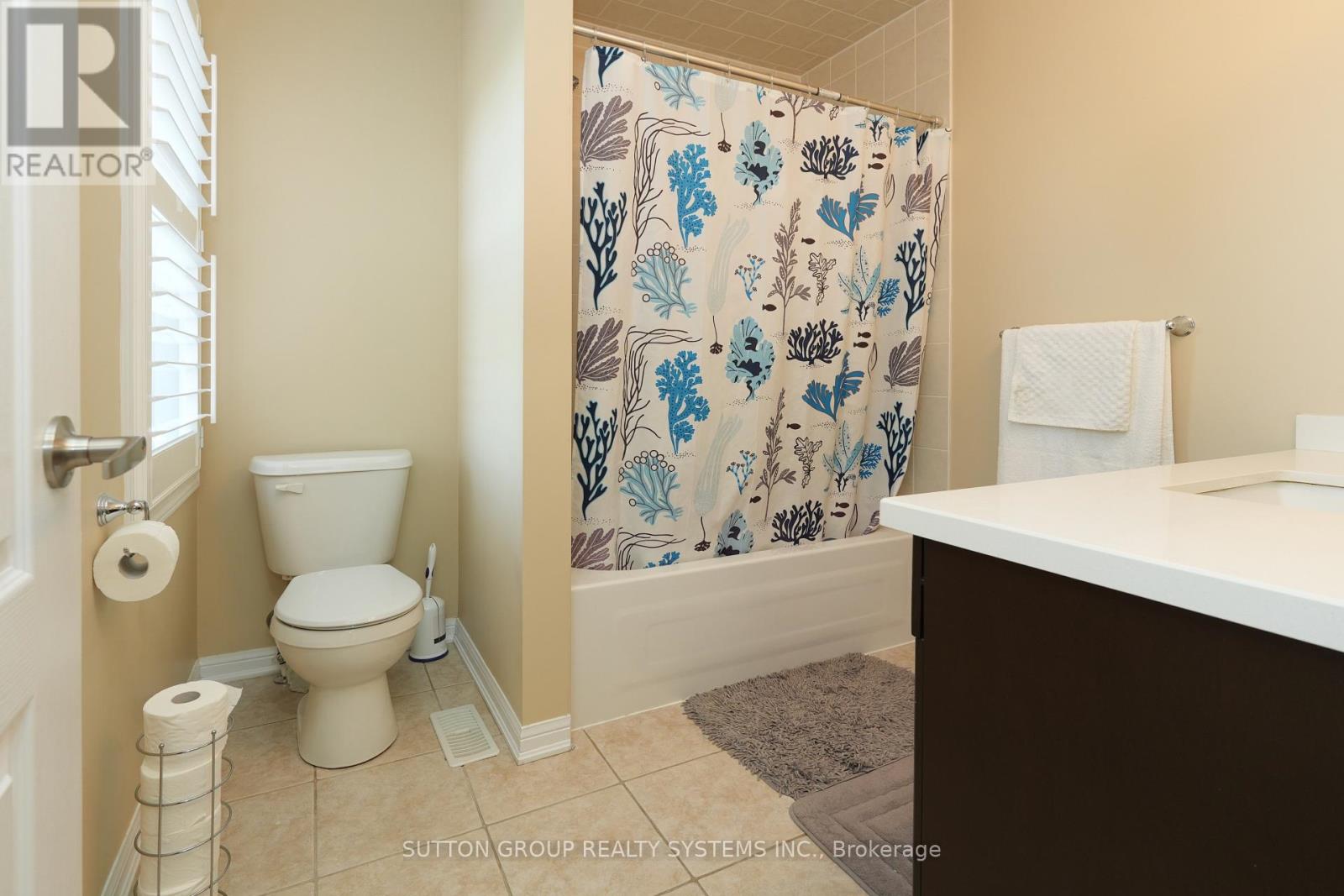 Photo 15 of 35 Bleasdale Avenue, Brampton ON