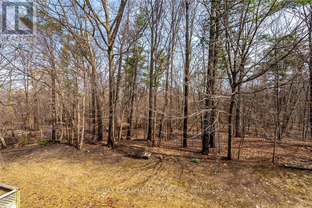 Photo 29 of 246 2075 Walkers Line, Burlington ON