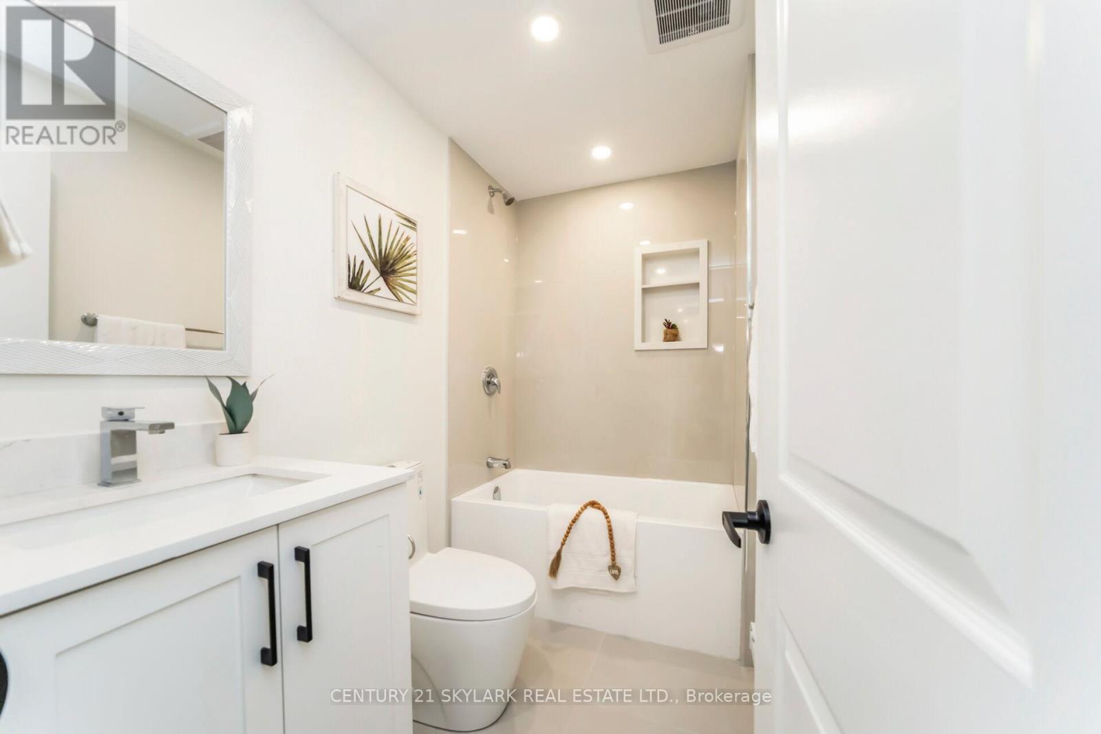 Photo 16 of Unit 1 9 Berry Creek Drive, Toronto ON