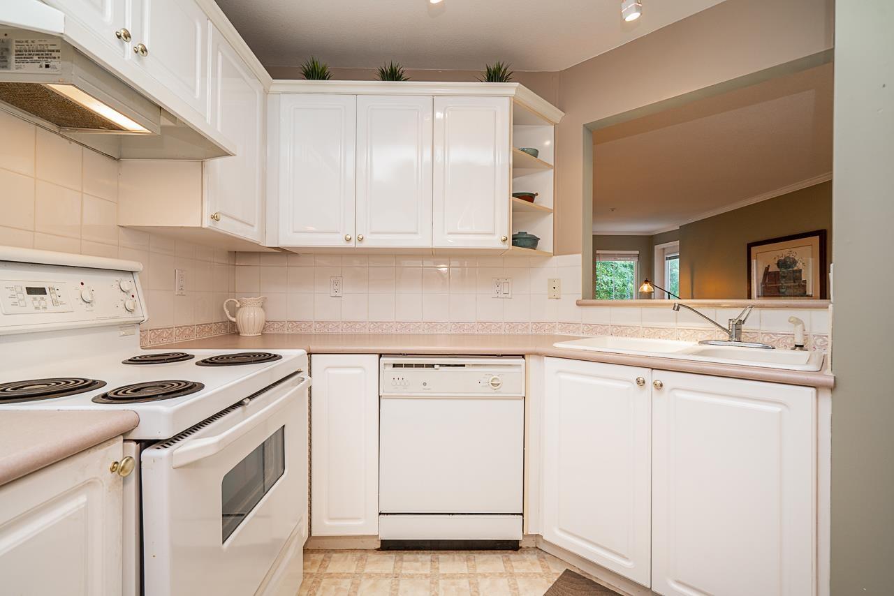 Photo 12 of 306 12155 75 A Avenue, Surrey BC