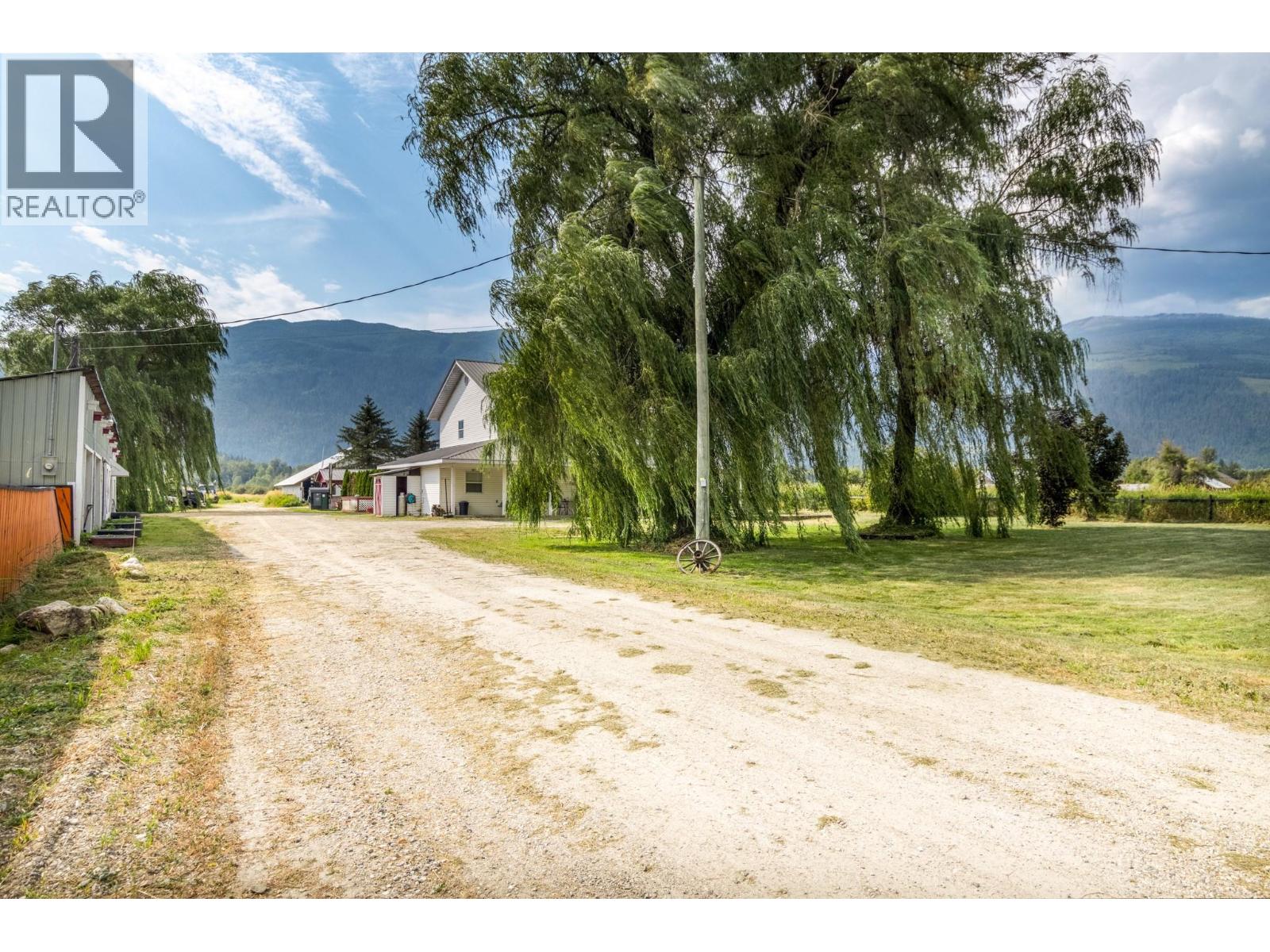 3695 MALAKWA LOOP ROAD - 32