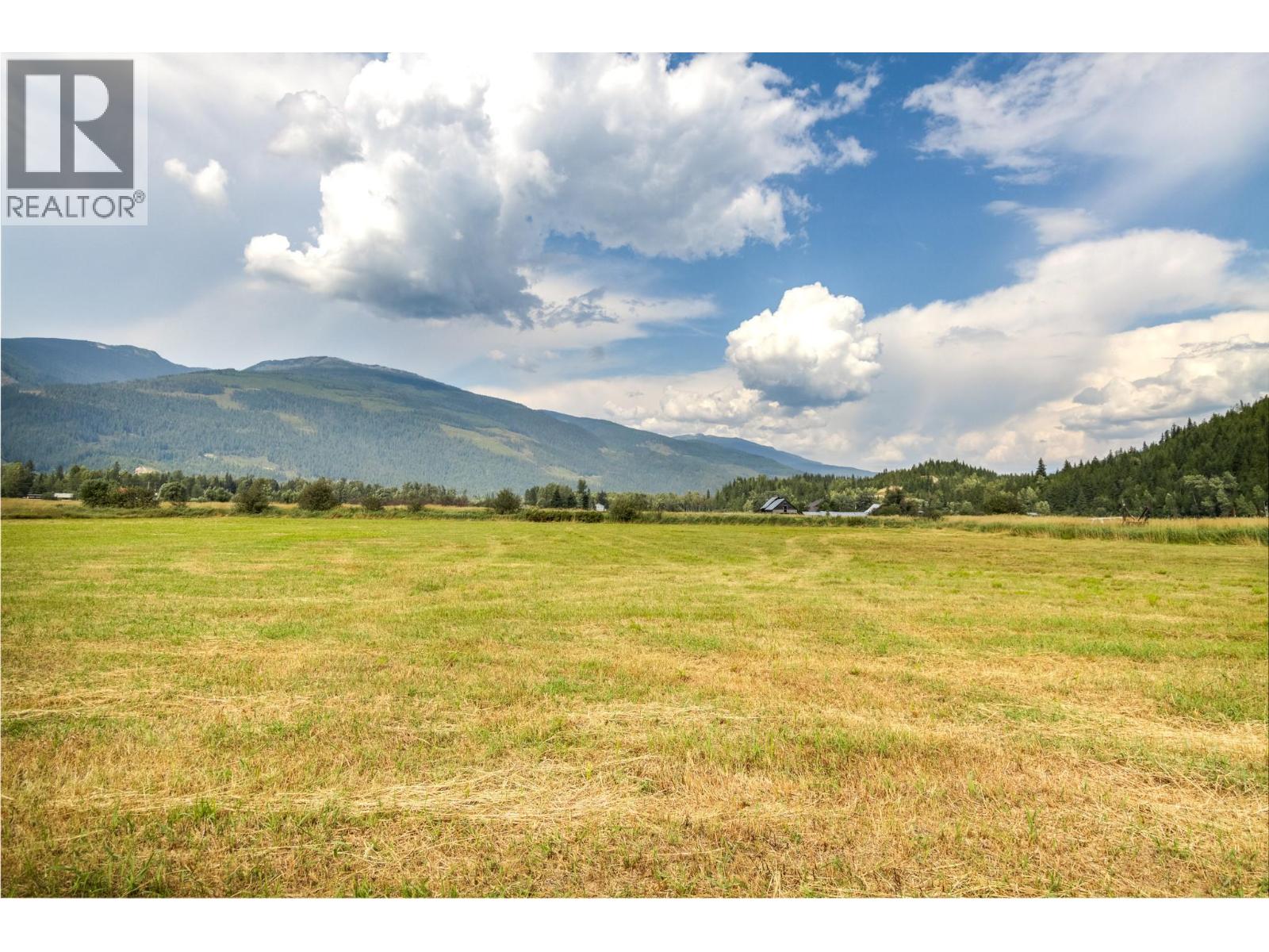 3695 MALAKWA LOOP ROAD - 34