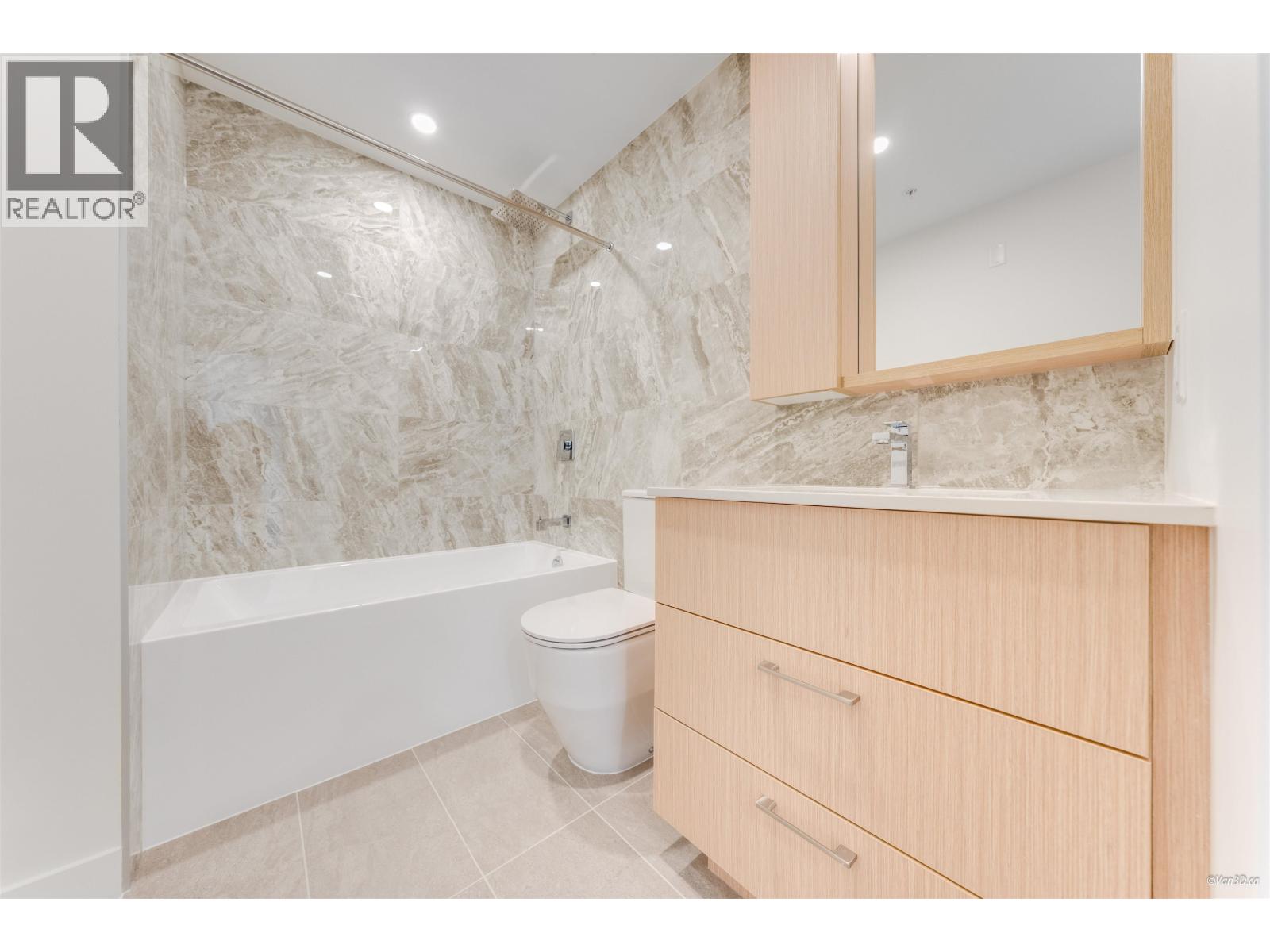 Photo 4 of 1706 6468 Willingdon Avenue, Burnaby BC