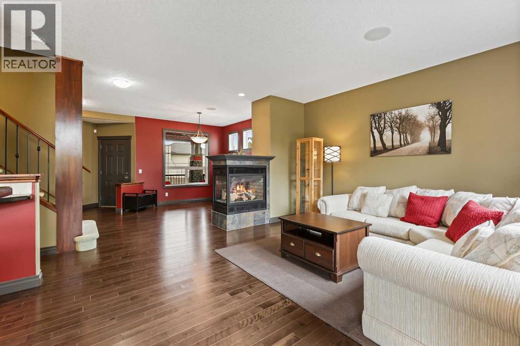 Photo 23 of 66 Crestbrook Hill Sw, Calgary AB