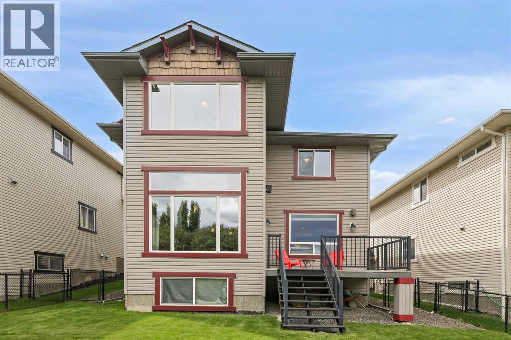 Photo 24 of 66 Crestbrook Hill Sw, Calgary AB