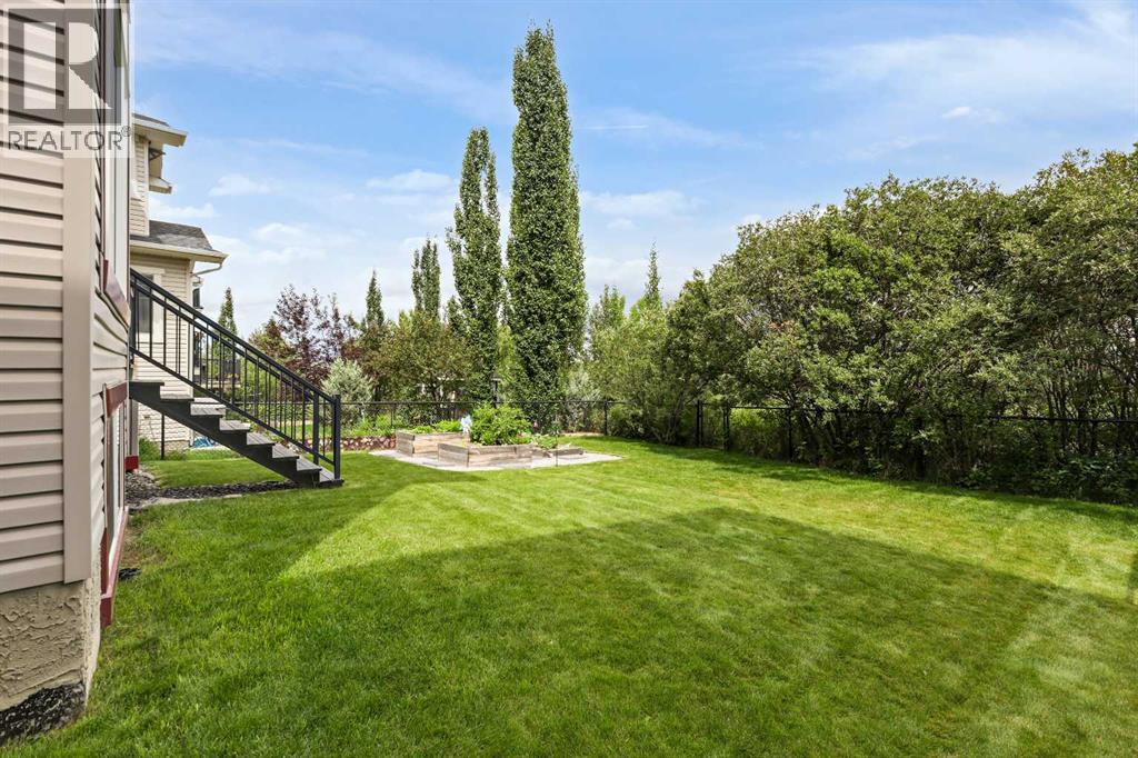 Photo 33 of 66 Crestbrook Hill Sw, Calgary AB