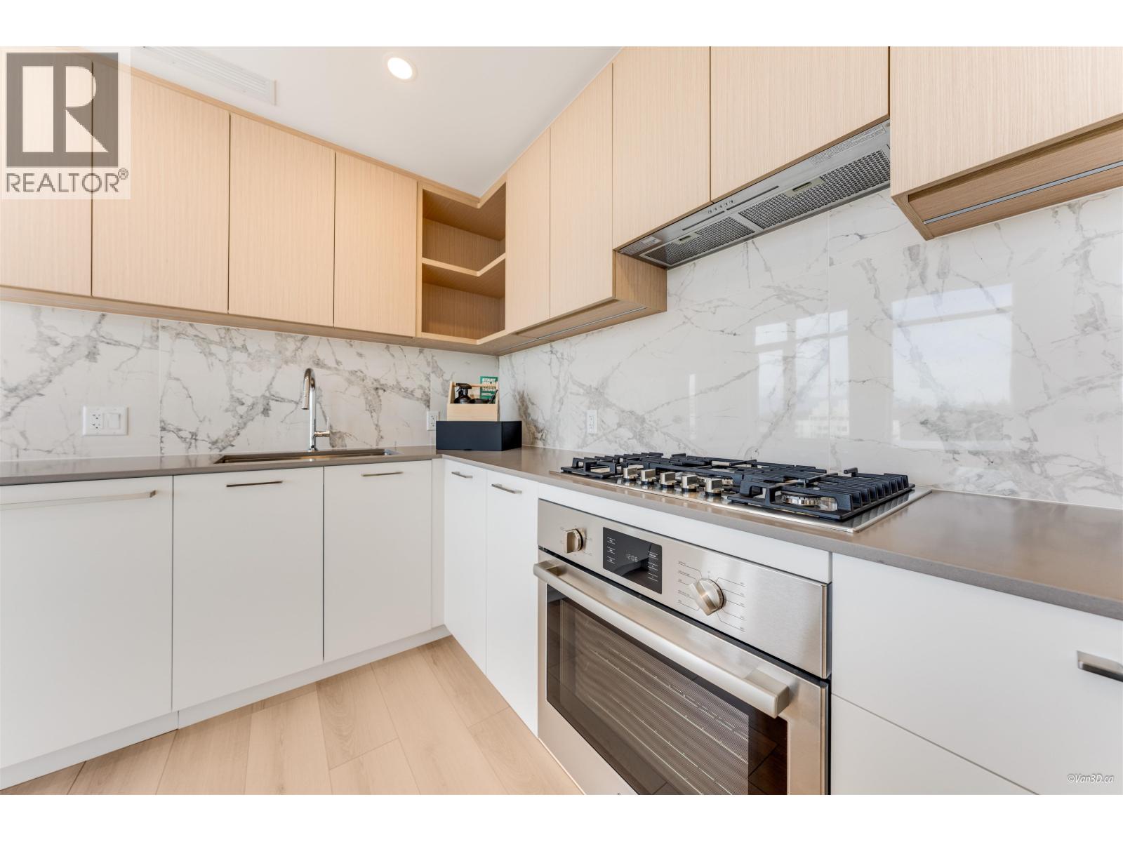 Photo 7 of 1706 6468 Willingdon Avenue, Burnaby BC